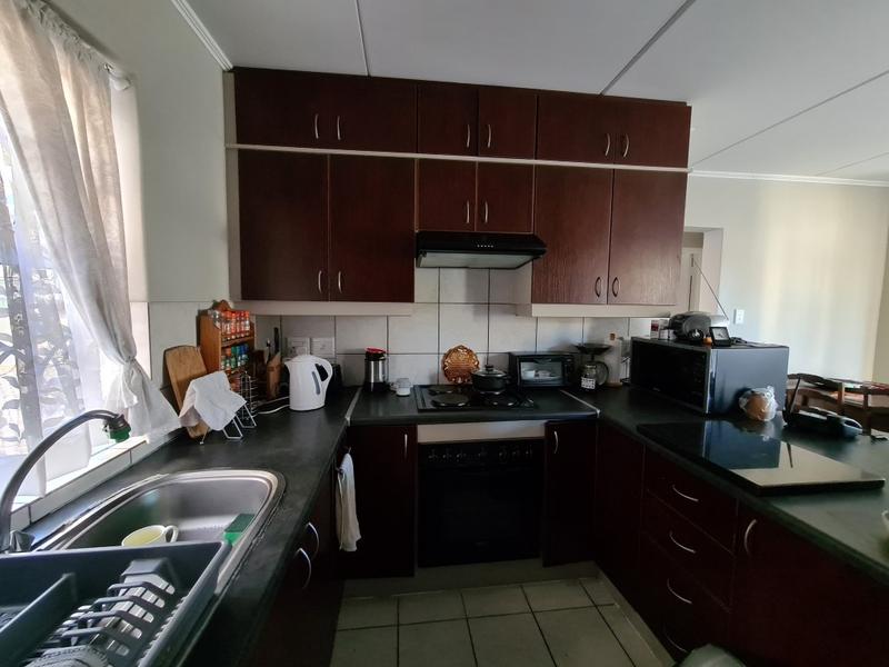 2 Bedroom Property for Sale in Tyger Valley Western Cape